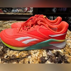 LIKE NEW - women’s Reebok nano x2